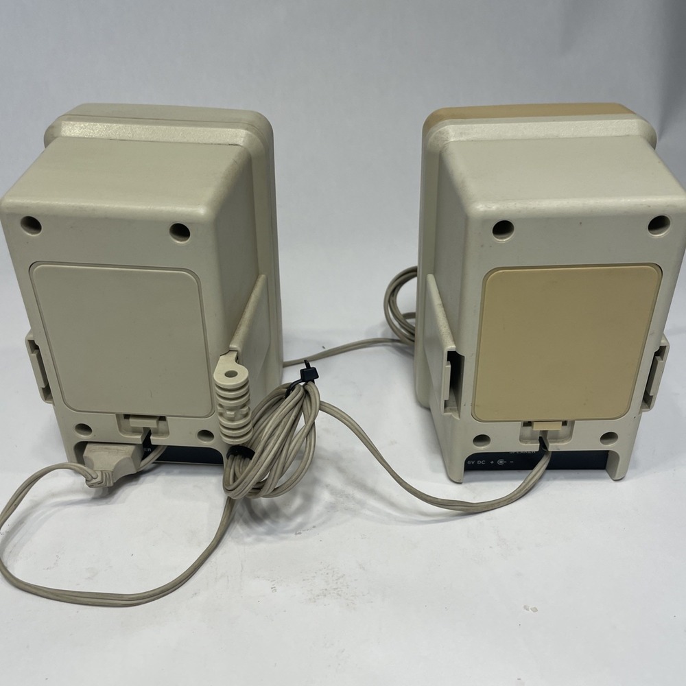 Labtec CS-180 Stereo Computer Speakers System - Picture 4 of 9